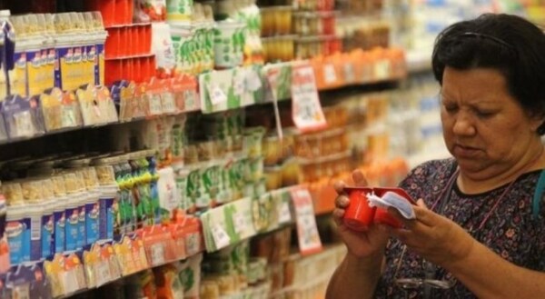 El FMI sugiere que los gobiernos otorguen apoyos temporales a familias de escasos recursos ante elevada inflación