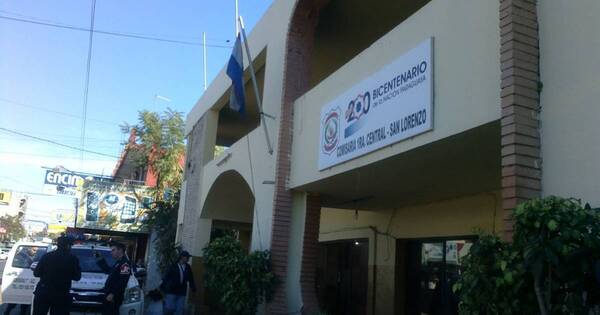 La Nación / Una joven fue asaltada en un bus, cayó al asfalto y quedó en estado delicado