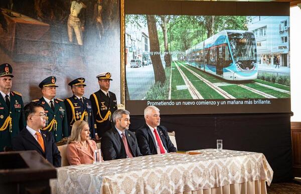 Presentan proyecto de Tren de Cercanías •