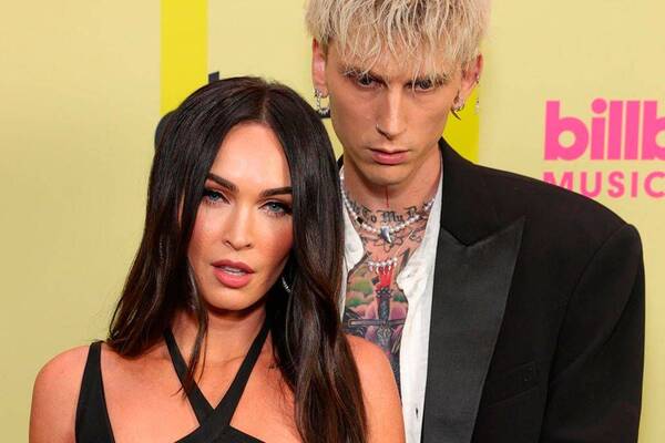 Crónica / ¡Dionoguarde! Megan Fox ndaje toma sangre de su novio rapero