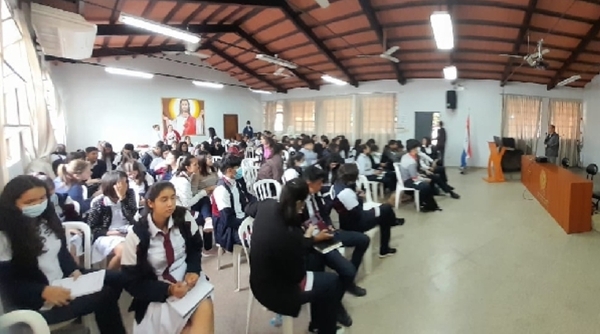 Semana Nacional de Educación Financiera culminó en Coronel Oviedo