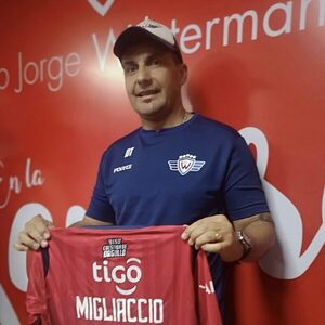 El Wilstermann estrena entrenador para reconducir su rumbo en la Sudamericana - El Independiente