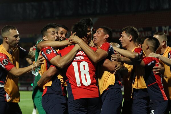 Cerro Porteño, invicto en casa ante los uruguayos en la Copa Libertadores