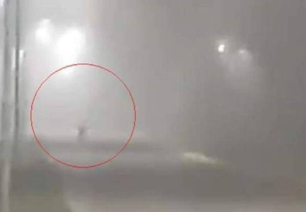 Crónica / [VIDEO] Un supuesto "duende" atemoriza a universitarios de Ashá