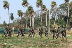 Atacaron con explosivos a móvil militar en el norte del país - El Trueno