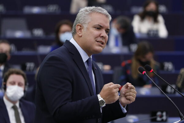 Duque anuncia la subida del ingreso para los más pobres a un mes de las elecciones - MarketData