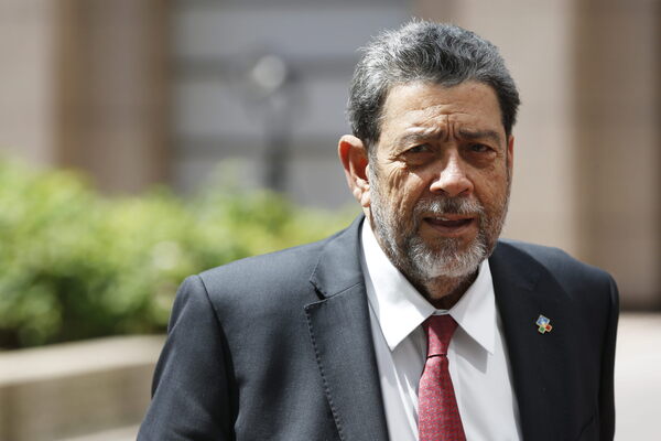 Venezuela cancela la deuda de San Vicente y las Granadinas con PetroCaribe - MarketData