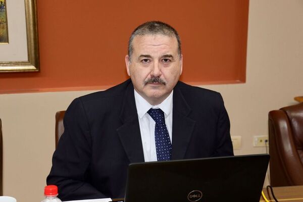 “Ancho” Ramírez renuncia a su candidatura a ministro del TSJE y destraba conflicto en CM - Nacionales - ABC Color