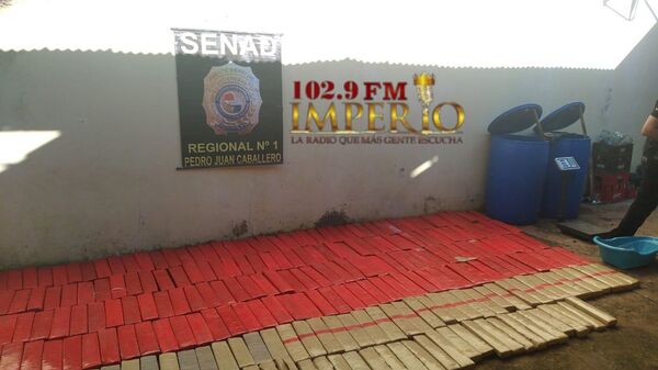 Senad incauta cerca de 400 kilos de marihuana en una vivienda - Radio Imperio