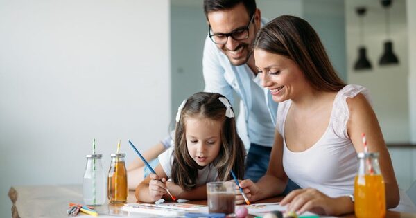 Alertan que ONGs pretenden desplazar el rol de la familia del proceso educativo - El Independiente
