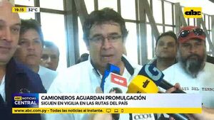 Camioneros seguirán en vigilia en rutas hasta que salga promulgación de ley de compra de combustible - ABC Noticias - ABC Color