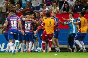 Fortaleza vence a Alianza Lima y consigue primer triunfo en Libertadores - Fútbol Internacional - ABC Color
