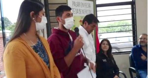 La Nación / Joven pareja crece con apoyo del CAH