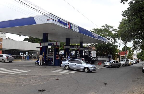 Petropar no ignorará normativas de Contrataciones, garantiza director de Gabinete - Nacionales - ABC Color