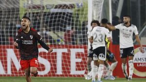 River Plate vence a Colo Colo en Chile