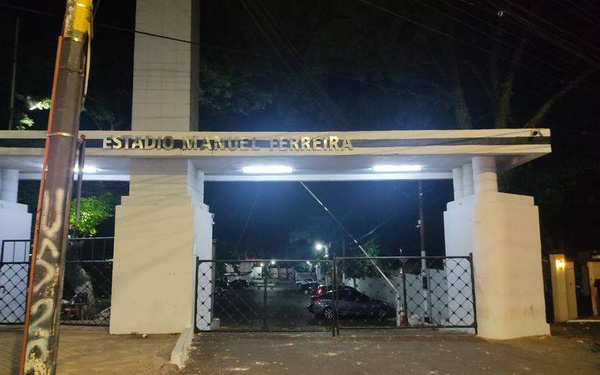 Crónica / [VIDEO] Barras de Cerro a los balazos a socios de Olimpia en Para Uno