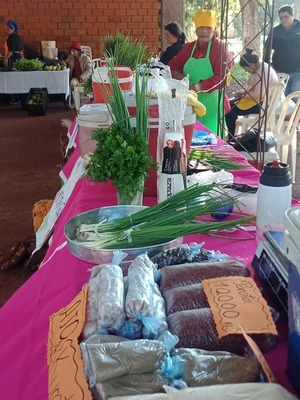 Productores franqueños mejoran sus ingresos mediante feria hortigranjera - La Clave