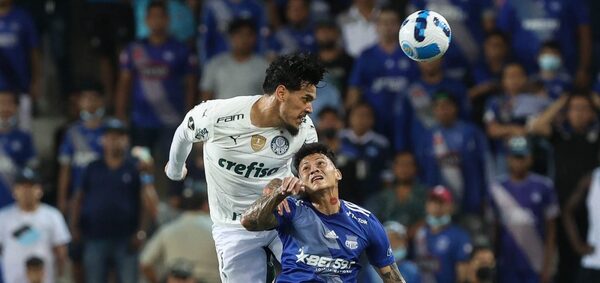 Con Gómez como capitán, Palmeiras gana en Ecuador y pone un pie en octavos