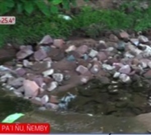 Inviables calles debido a baches en Pai Ñu, Ñemby - Paraguay.com