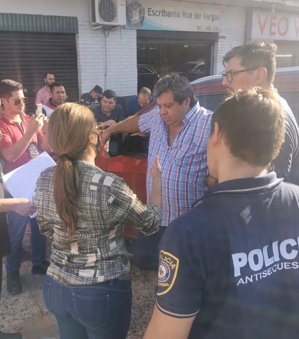 Presidente de cooperativa es detenido por extorsionar a una asociada | 1000 Noticias