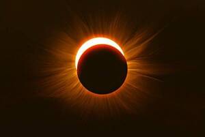 Crónica / ¿Señales en el cielo? habrá dos eclipses en 15 días, uno lunar y otro solar