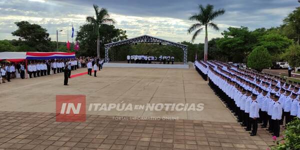 GOBERNADOR PIDIÓ QUE EGRESADOS POLICIALES QUEDEN EN ITAPÚA