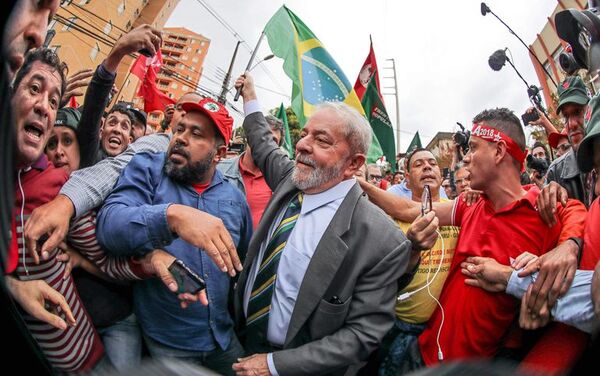 Defensa de Lula ve como “histórica” la decisión de la ONU sobre su proceso - Mundo - ABC Color