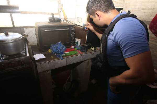 Detienen a presunto distribuidor de crack en aguantadero de Luque | 1000 Noticias