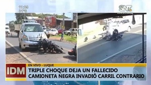 Choque múltiple deja un motociclista fallecido
