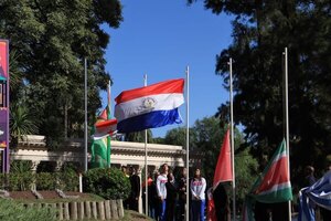 Versus / La tricolor flamea en Rosario - PARAGUAYPE.COM