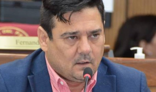 Salyn Buzarquis quedó inhabilitado como candidato para el TSJE - Noticiero Paraguay