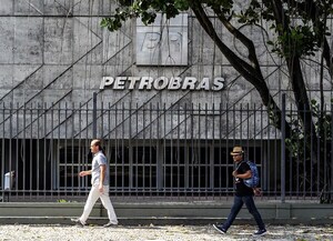 Petrobras vende su participación en una concesión compartida con Repsol - MarketData