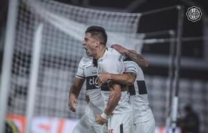 ¡En busca de la victoria! Once confirmado de Olimpia para recibir a Colón