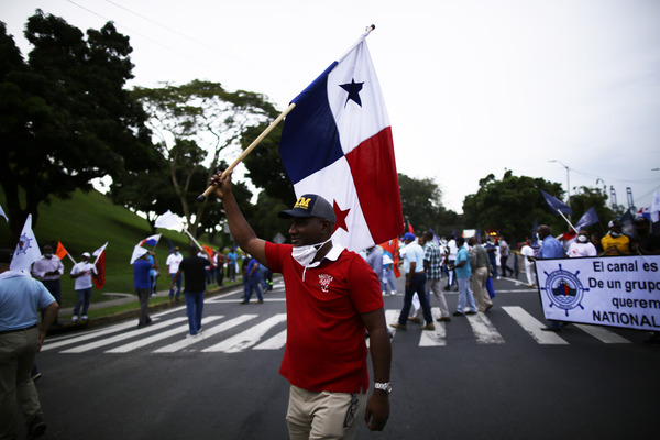 Sindicatos del Canal de Panamá piden que no se reduzca su fuerza laboral - MarketData