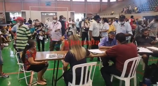 Beneficiarios del programa Pensión Alimentaria recibirán tarjetas - ADN Digital