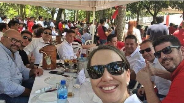 Marito reacomoda a esposa de Ovelar en "universidad" de Itaipú