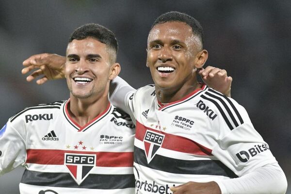 Sao Paulo sigue con buen paso en el grupo D - Radio Imperio
