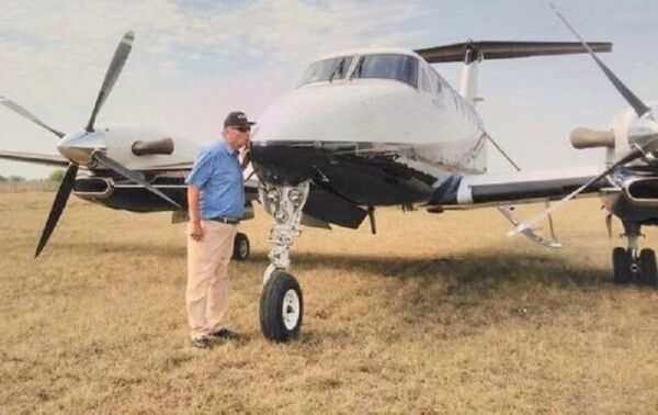 Avión que pilotaba Jaegli y trasportaba a Efraín sufre falla