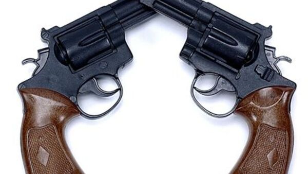 Alumno llevó una pistola a la escuela