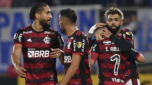 Flamengo denuncia agresiones e insultos racistas a sus hinchas en Chile - El Independiente
