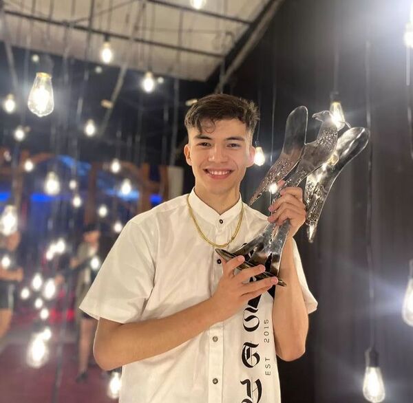 Agreden a Influencer Itapuense frente al Club Olimpia
