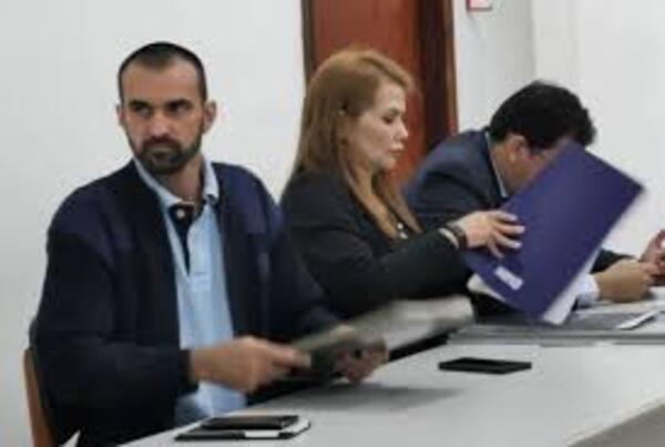 Diario HOY | En fallo histórico justicia despenaliza elaboración de aceite de marihuana