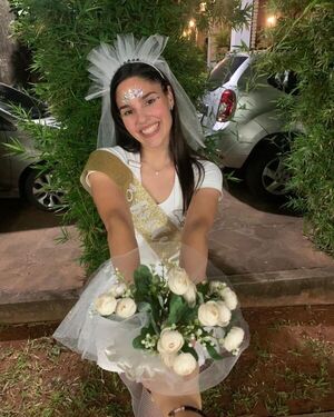 La piloto y exreina de belleza Ana Paula Céspedes dará el “sí, quiero” - Gente - ABC Color