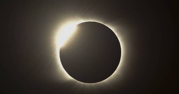 La Nación / El próximo eclipse solar visible en Paraguay será en 2034