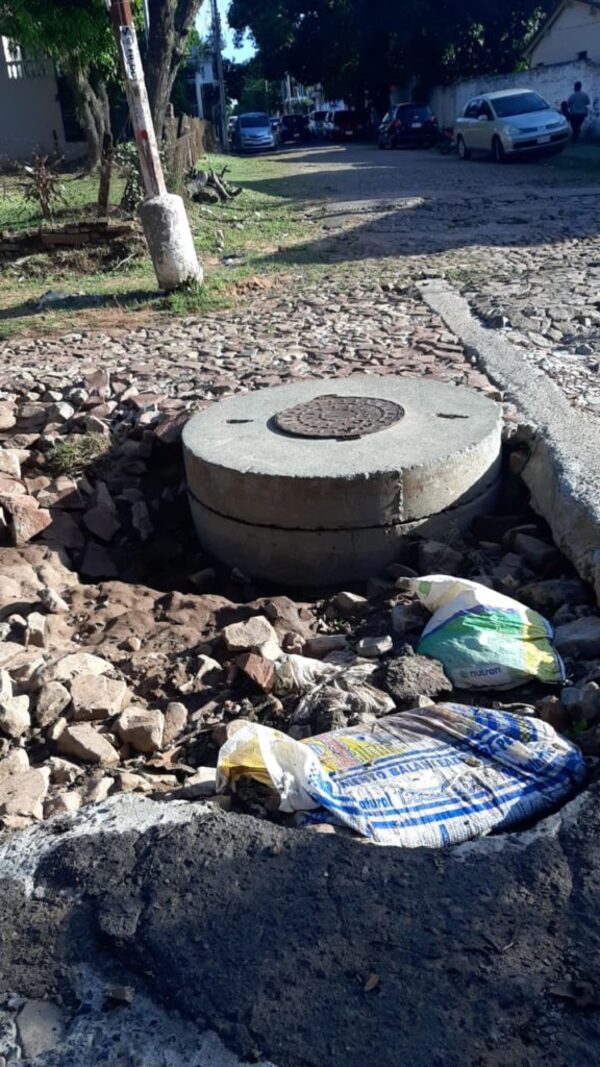 Vecinos se ponen "manos a la obra" para arreglar su calle (video) » San Lorenzo PY