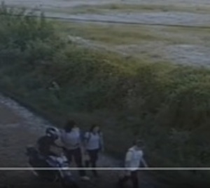 Buscan a motociclista que habría manoseado a niñas en Limpio y MRA  - Paraguay.com