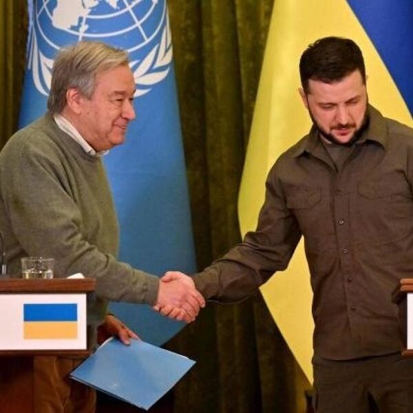 Rusia lanzó misiles contra Kiev durante visita de secretario general de la ONU