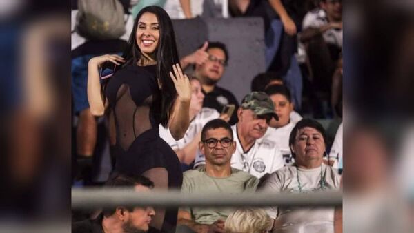 Modelo alentó a Olimpia a su lado y su reacción fue viral