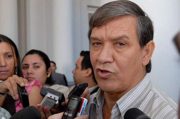 “Puenteo” de Petropar a Contrataciones: Pakova dice que hay que confiar en las instituciones - Nacionales - ABC Color