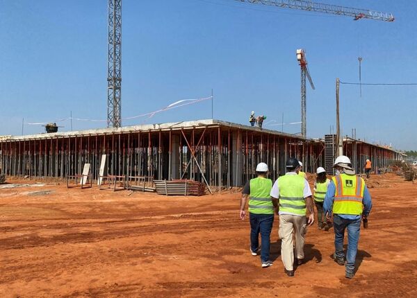 Obras en futuro Hospital de Coronel Oviedo avanzan sin contratiempos